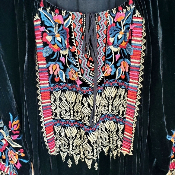 Johnny Was Silk Blend Claude Black Velvet Embroidered Peasant Tunic Top Sz Large - Picture 7 of 12